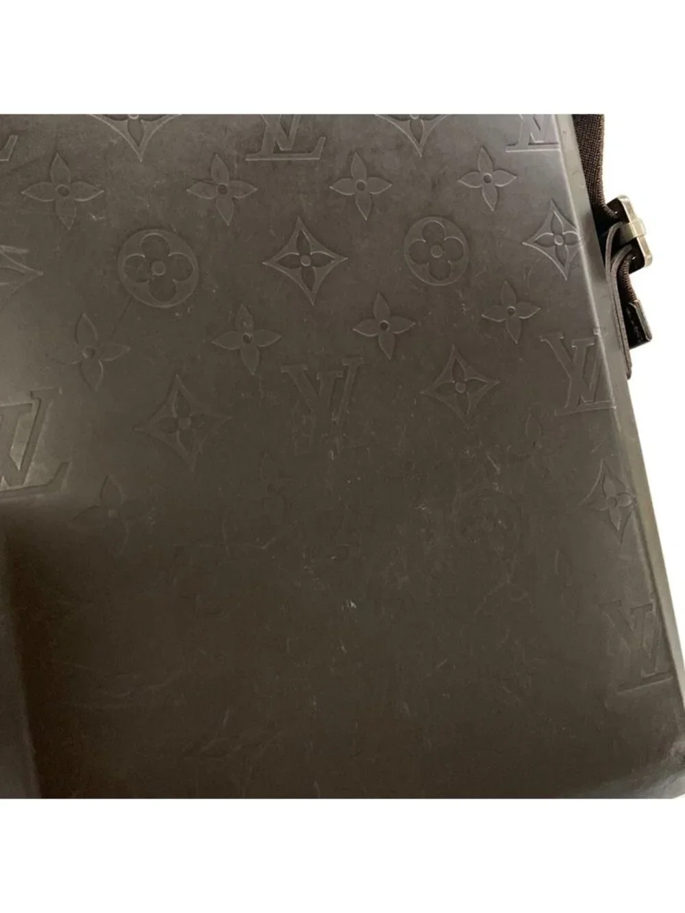 Louis Vuitton this authentic